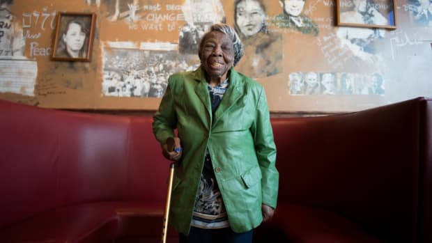 washington-nationals-virginia-mclaurin-107-year-old.jpg
